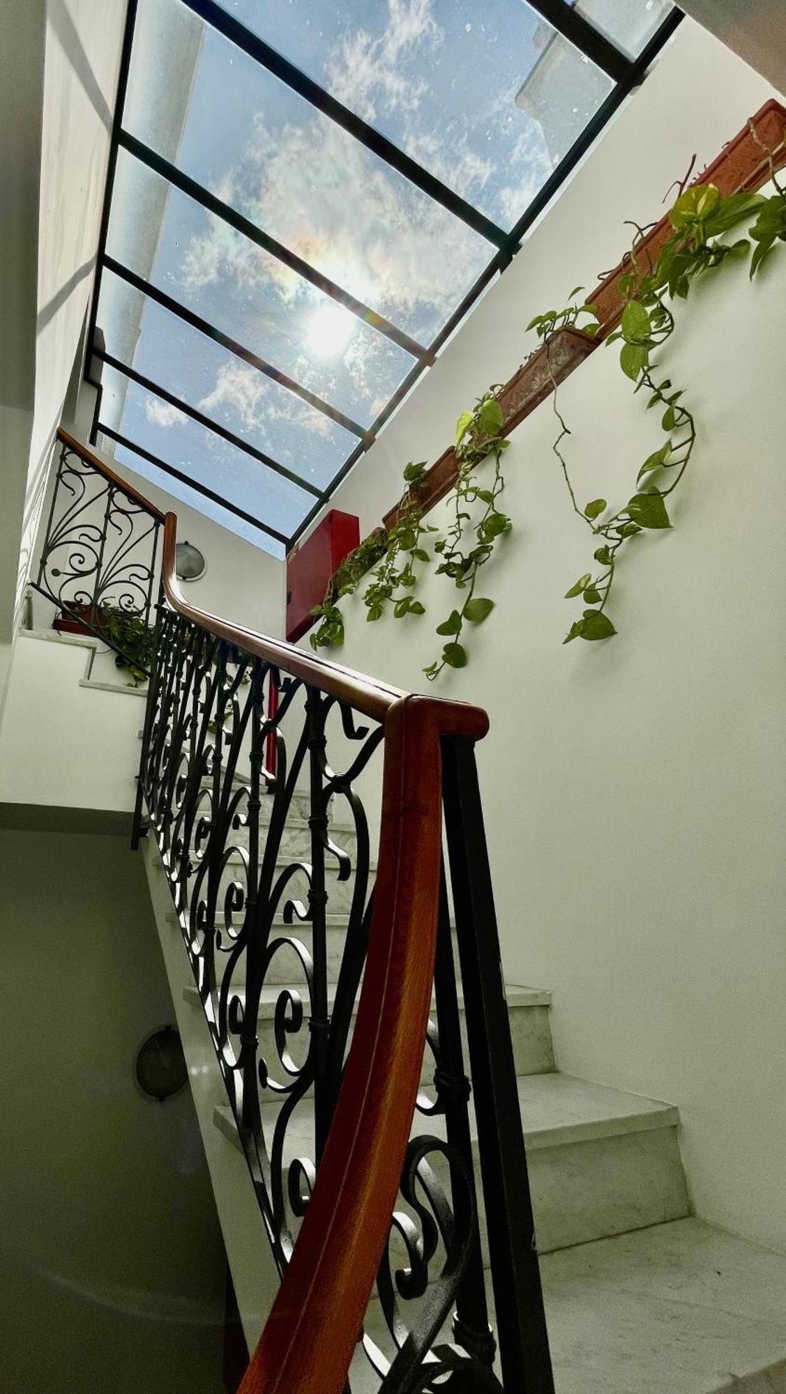 Hotel Beau Rivage Алассио Экстерьер фото